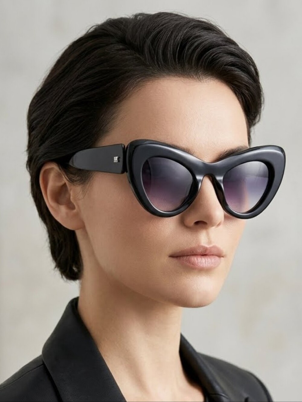 Black Oversized Papillon Cat-Eye Sunglasses